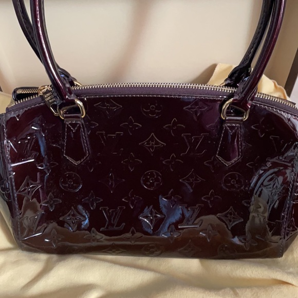 Louis Vuitton Handbag - Picture 2 of 4